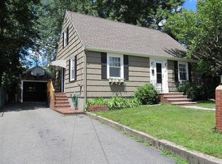 55 W Albert St, Lowell, MA 01851