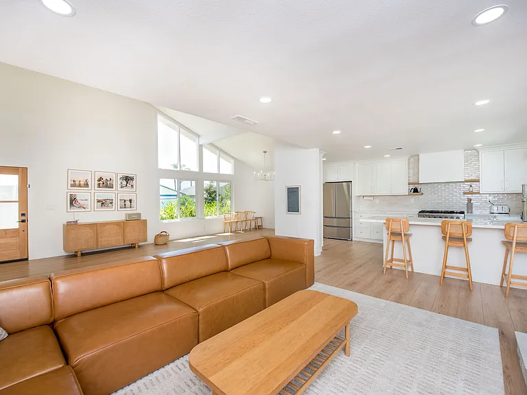 9891 Hot Springs Dr — Photo 6