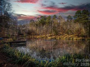 1090 N Saunders Dr, Catawba, NC 28609