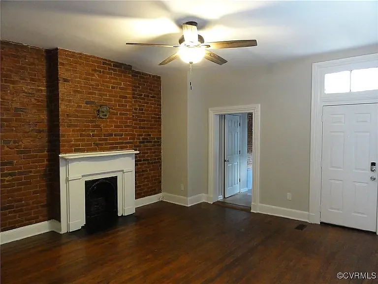2512 E Leigh St — Photo 24