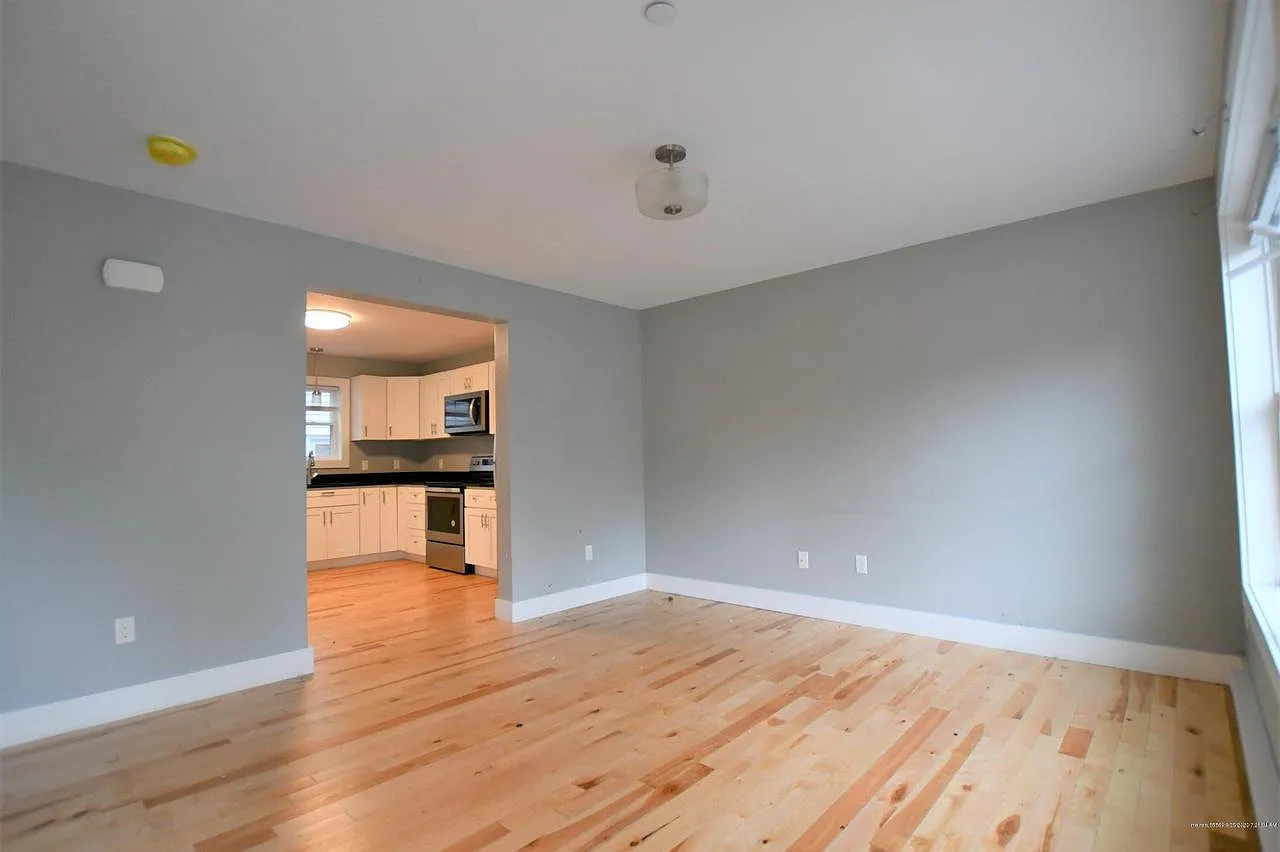 9 North St — Photo 2