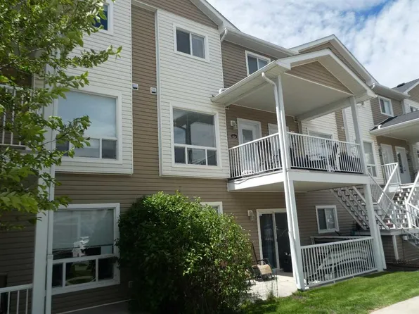 310 E Sunrise Ter NE, High River, AB T1V 0C3
