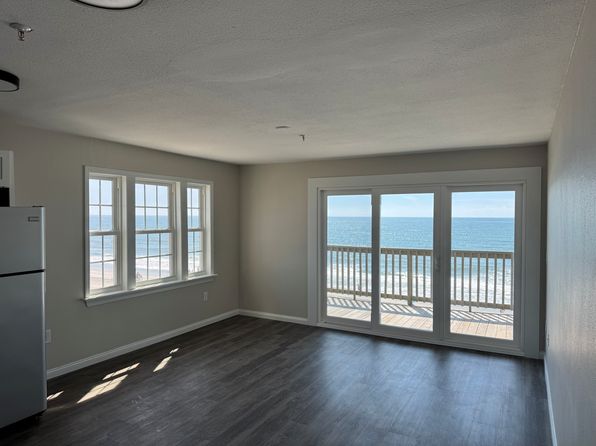 410 N Waccamaw Dr #301