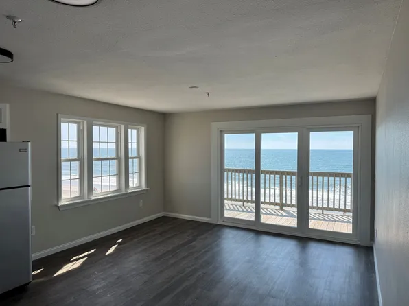 410 N Waccamaw Dr, Murrells Inlet, SC
