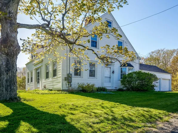 46 Williams Road, Chelsea, ME 04330