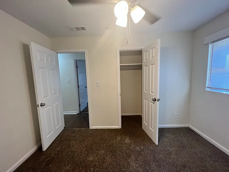 3422 Miami Dr — Photo 12