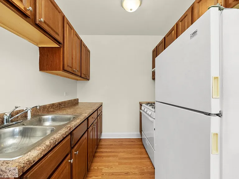 2600 Kimball LLC — Photo 9