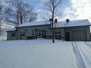 4003 Hollenbeck Rd, Columbiaville, MI 48421