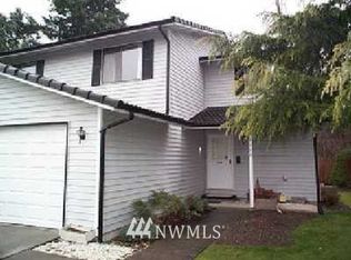 4208 NE 5th St, Renton, WA 98059
