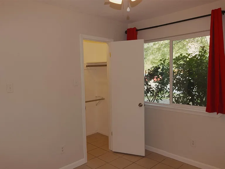5308 Peppertree Pkwy — Photo 20