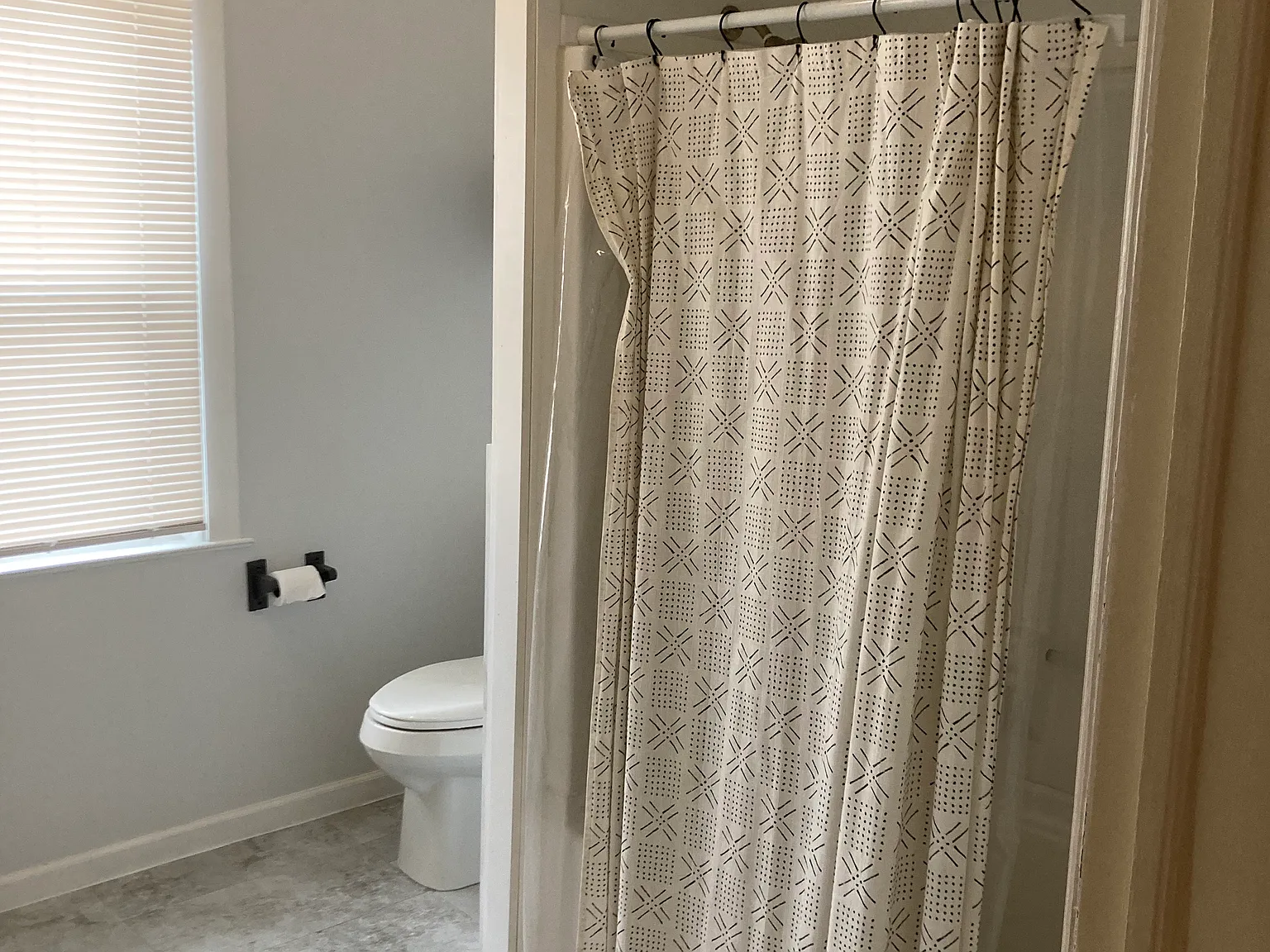 722 Ashland Ave — Photo 3