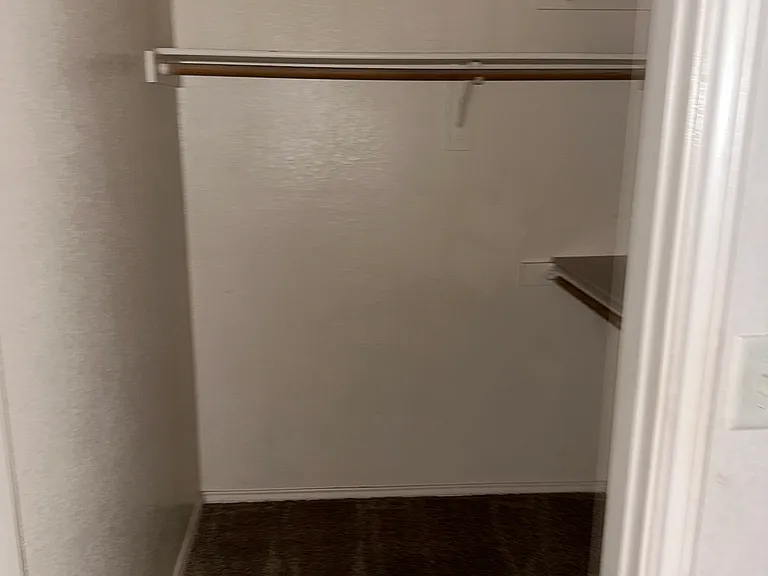 3303 Hereford Ln — Photo 6