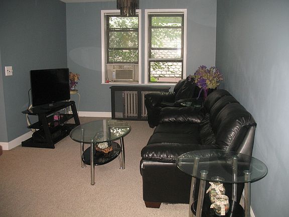 4th image of 20 William St APT 3J