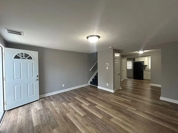 1200 E Madison St — Photo 1