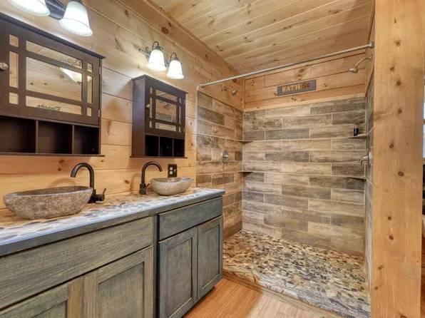 85 Cold Springs Rd, Morganton, GA 30560
