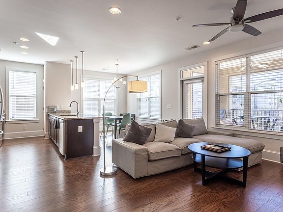 4th image of 700 Finsbury St APT 201