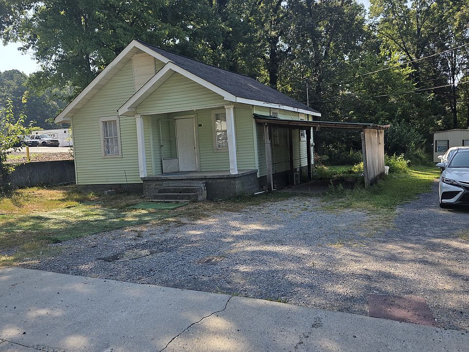 1st image of 1128 Riverbend Dr