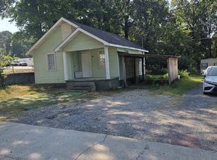 1128 Riverbend Dr, Dalton, GA 30721