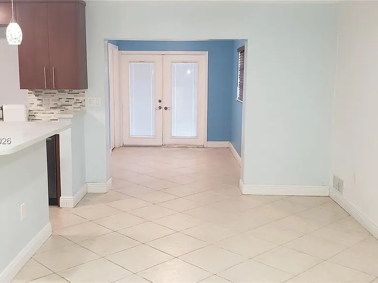 8351 Johnson St — Photo 5