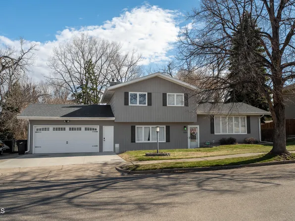 300 Telstar Dr, Bismarck, ND 58503