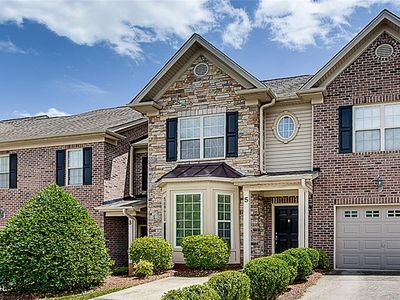 5 Saint Christopher Sq, Greensboro, NC, 27410