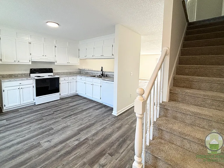 1216 N Main St #B2 — Photo 3