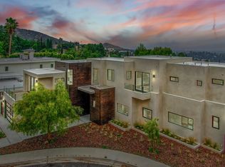 16549 Goldenrod Pl, Encino, CA 91436