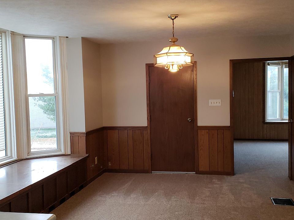 1st image of 258 Everett Ave