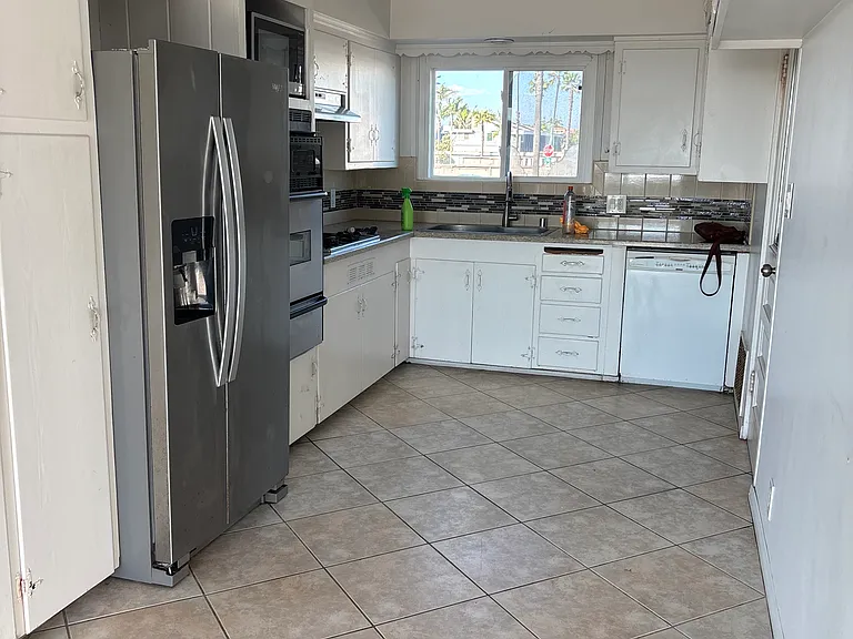 17181 S Pacific Ave — Photo 10