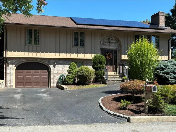 69 Julia Dr, North Providence, RI 02911