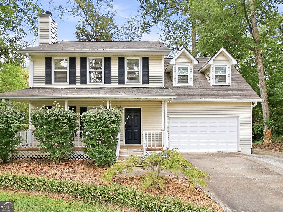 1st image of 28 Pine Grove Cir