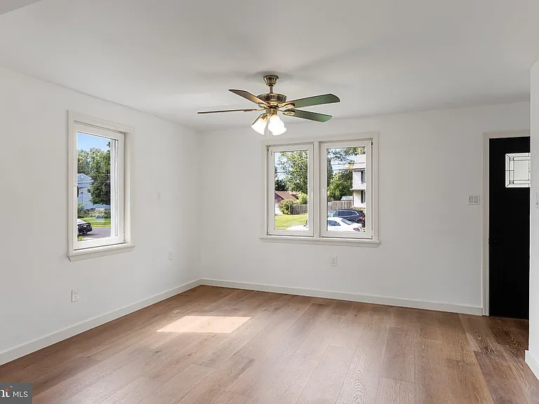 417 Yale Ave — Photo 5