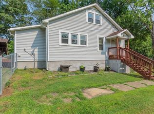 5442 Davis Rd, Winston Salem, NC 27105