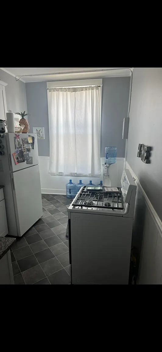 759 Penfield St #2S photo 1