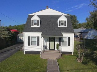 316 Groseclose St, Marion, VA 24354