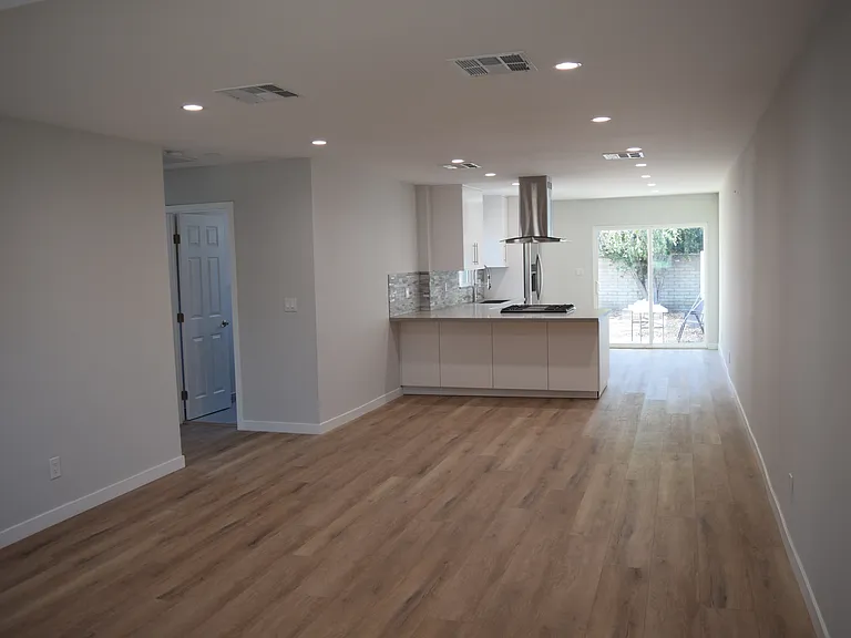 8848 Katherine Ave — Photo 16