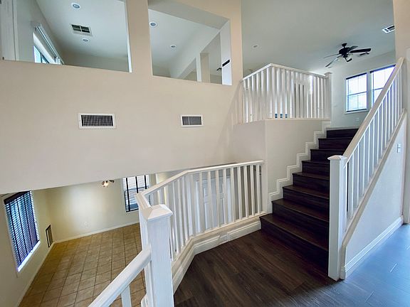 3rd image of 9586 Summer Furnace St