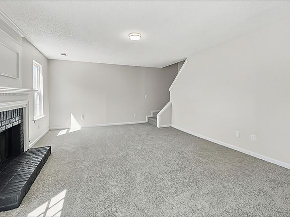 2nd image of 206 Fairview Lake Way