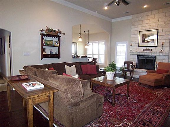 4th image of 234 Edge Cliff Ct