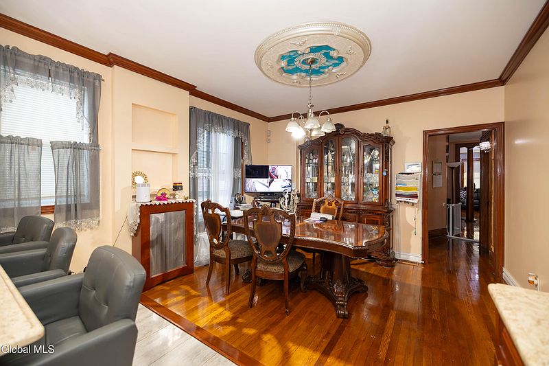 4th image of 1719 Eastern Parkway