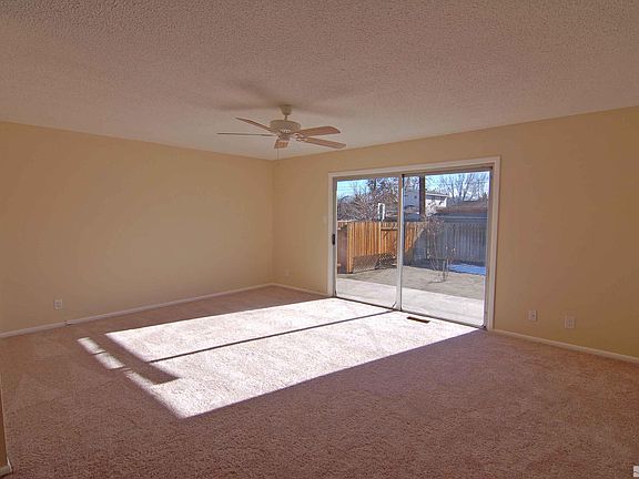 3rd image of 35 E Lenwood Dr