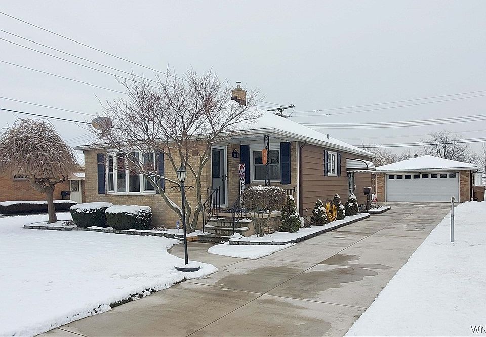 1st image of 31 Nandale Dr
