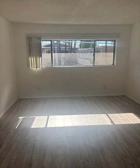 5168 Yarmouth Ave #28 — Photo 5