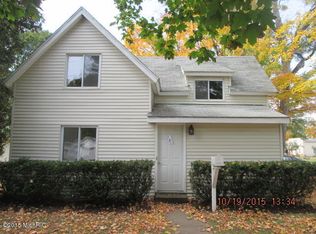 339 Park St, Wayland, MI 49348