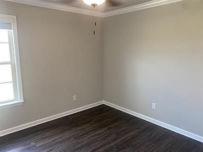 5th image of 122 Wyatt Cir