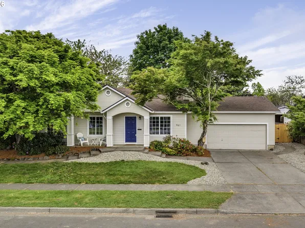 961 S 4th Ave, Cornelius, OR 97113
