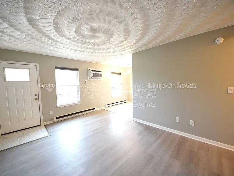 405 Clifton St #A — Photo 6