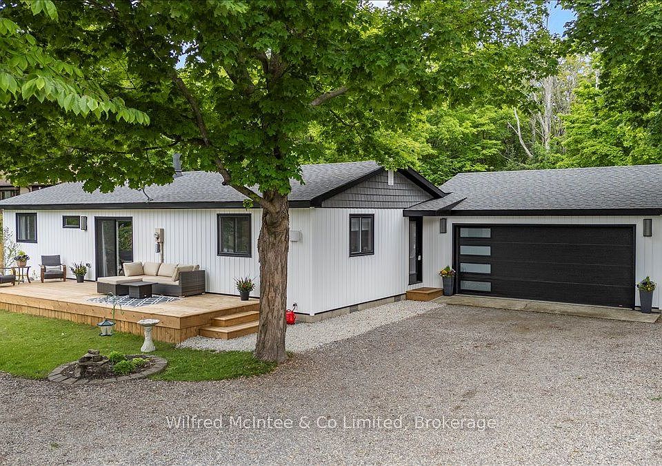 1st image of 38 Allister Pl