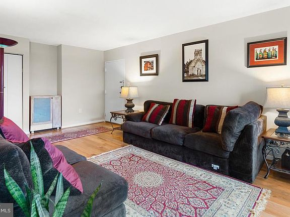 5th image of 886 College Pkwy APT 101