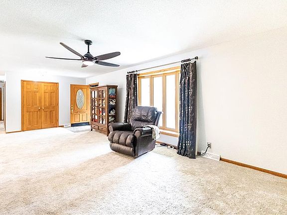 5th image of 3501 W Colony Sq